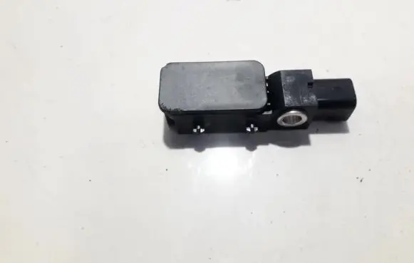 Mazda 6 Airbag deployment crash/impact sensor GJ6A57KCO 23DV015B9252