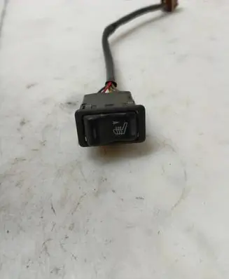 Nissan X-Trail T30 Seat heating switch 29190