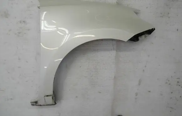 Suzuki Swift IV Fender SWIFT-MK8