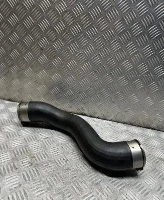 Mercedes-Benz E W212 Intercooler hose/pipe A2045282182