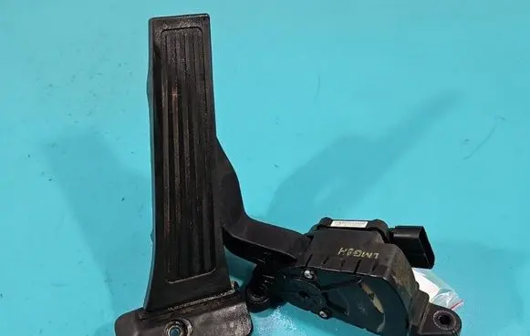 Hyundai ix35 Accelerator throttle pedal 327272S000 IMPRK1585756