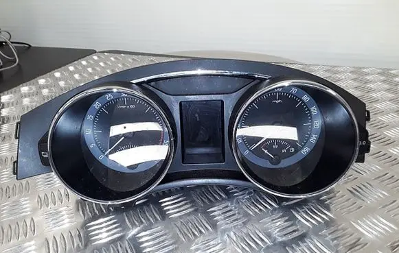 Skoda Superb B6 (3T) Speedometer (instrument cluster) 3T2920941M