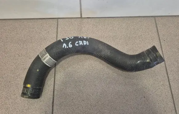 Hyundai i30 Engine coolant pipe/hose 25411F2200