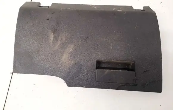 Volkswagen Touran I Glove box
