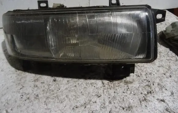 Renault Master II Headlight/headlamp 7701044520 00021237 382009929