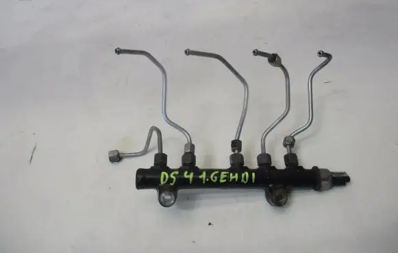 Citroen DS4 Fuel main line pipe