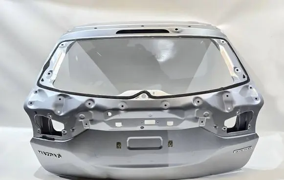 Mazda 6 Truck tailgate 
