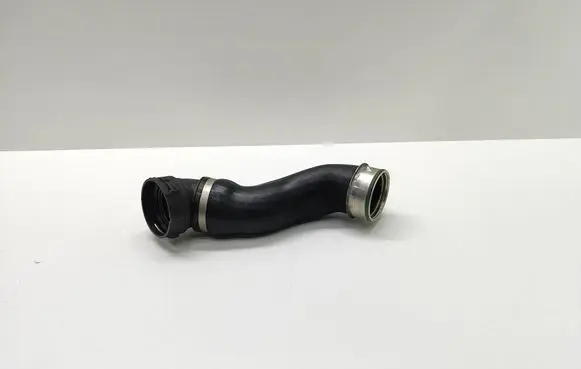 BMW 5 E60 E61 Intercooler hose/pipe 7793606 779360602 11617793606