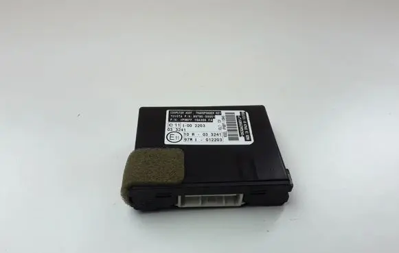 Toyota Avensis T270 Immobilizer control unit/module 8978005051