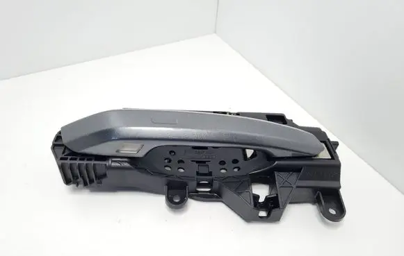 Rear door exterior handle