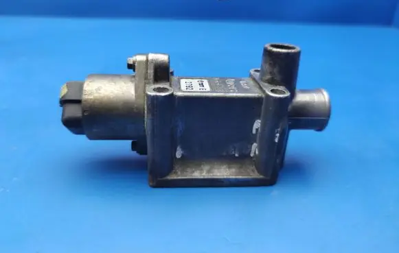 Jaguar XJS Idle control valve (regulator) 73377E 54405779