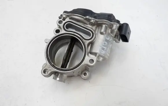 Audi Q3 F3 Throttle valve 05L128063E
