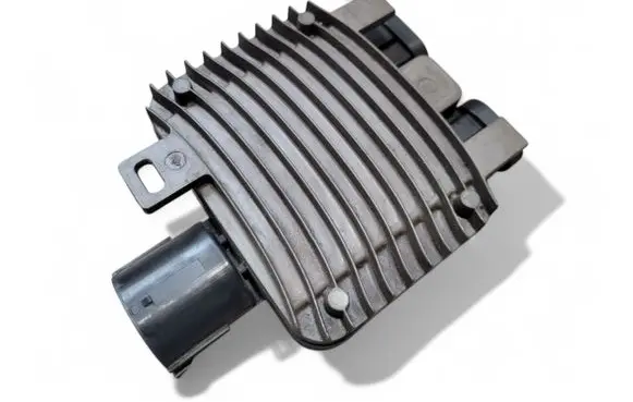 Coolant fan relay