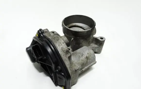 Ford Focus Throttle valve 4M5GED