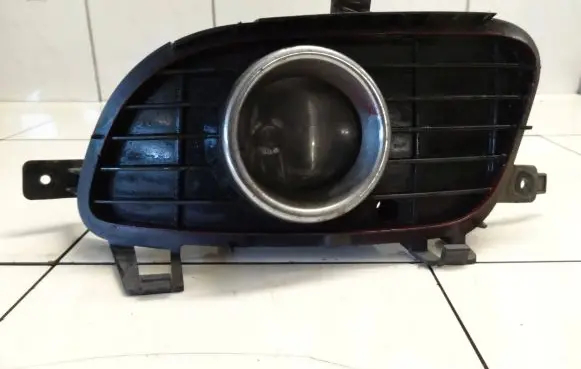 Mercedes-Benz A W169 Front fog light A2518200756