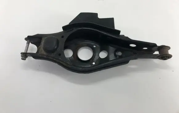 Toyota RAV 4 (XA40) Rear upper control arm/wishbone