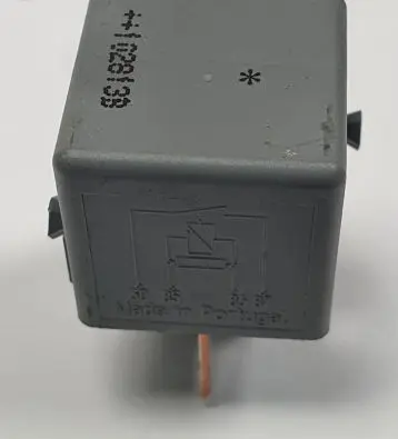 Mercedes-Benz A W169 Other relay A0025422619