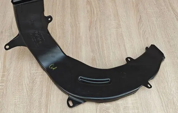 BMW X4 G02 Cabin air duct channel 7398047