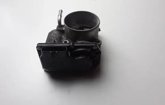Lexus IS III XE30 Throttle valve 2203036030