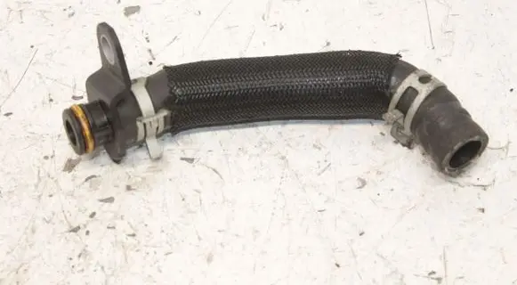 Engine coolant pipe/hose