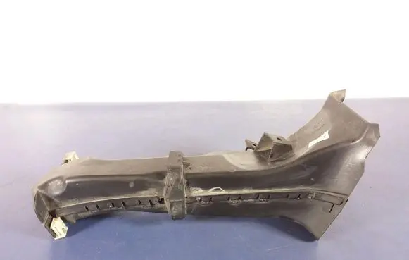 BMW 3 G20 G21 Intercooler air guide/duct channel 7422278