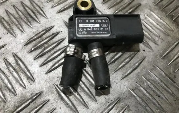 Mercedes-Benz C W203 Air pressure sensor 0281006279 a6429050100