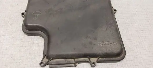 Volkswagen PASSAT B5 Fuse box cover 8D1907613A
