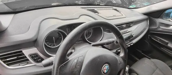 Alfa Romeo Giulietta Airbag set with panel 