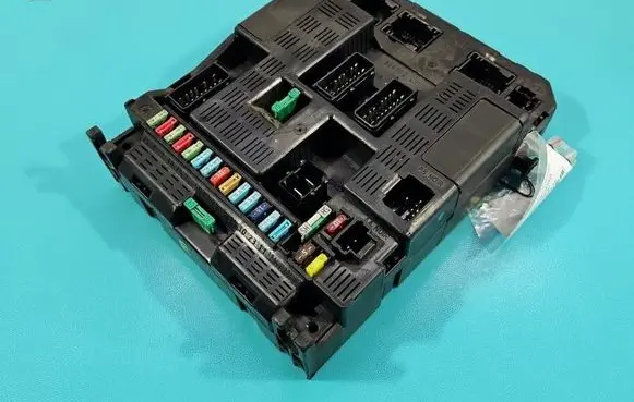 Peugeot 307 Central body control module 9636760580 IMPRK1574707