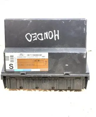Ford Mondeo Mk III Comfort/convenience module 3S7T15K600SC 5WK48751F