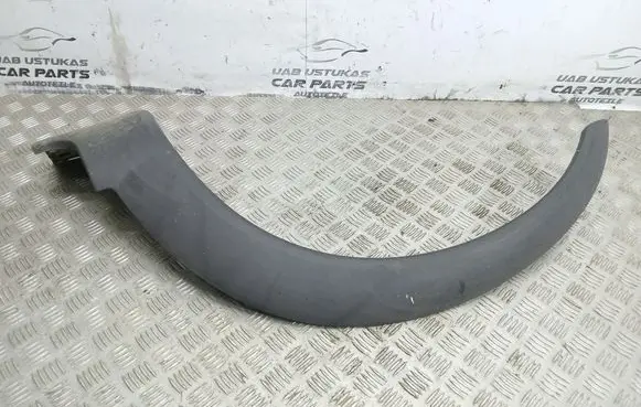Volvo XC70 Front arch trim 8620128