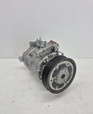 Volkswagen Golf VIII Air conditioning (A/C) compressor (pump) 3Q0816803D