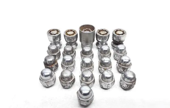 KIA Ceed Nuts/bolts 