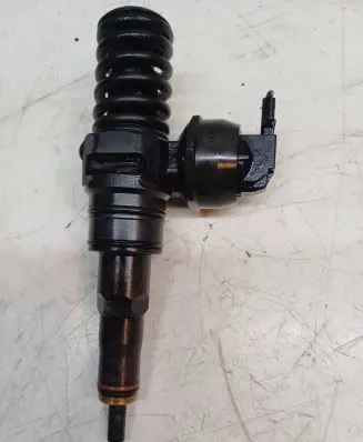 Audi A4 S4 B6 8E 8H Fuel injector 038130073AJ