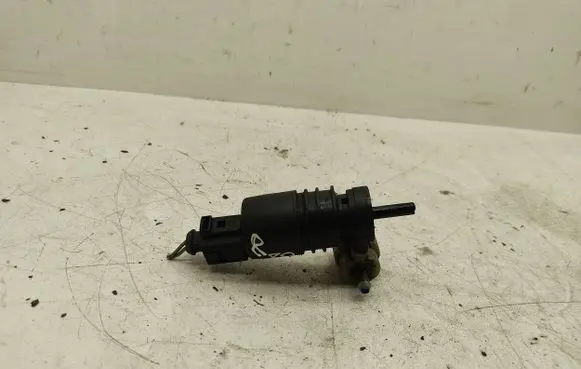 Audi Q7 4L Windscreen/windshield washer pump 1T0955651A