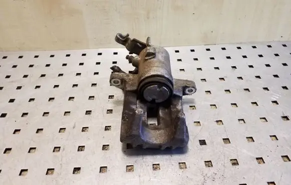 Volkswagen Golf Plus Rear brake caliper
