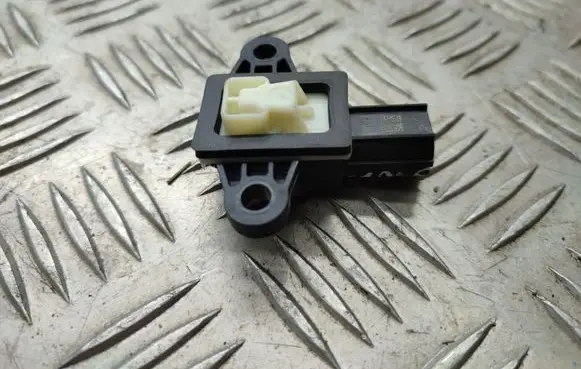Ford B-MAX Airbag deployment crash/impact sensor DG1314C676AA