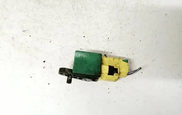 Volkswagen PASSAT B6 Airbag deployment crash/impact sensor 8K0973323S 5n0959351b