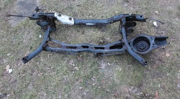 Volvo V40 Cross country Rear axle beam 
