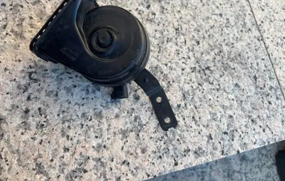 Land Rover Discovery 5 Horn signal HY3213802AB 0329D05 2L05042019