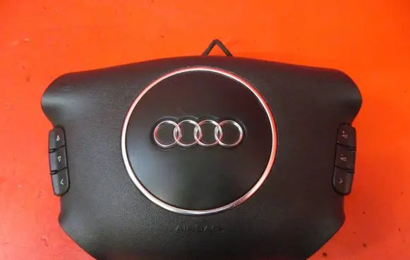 Audi A4 S4 B6 8E 8H Steering wheel airbag 8P0880201E