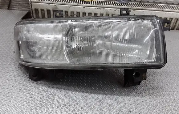 Opel Movano A Headlight/headlamp 7701044520F