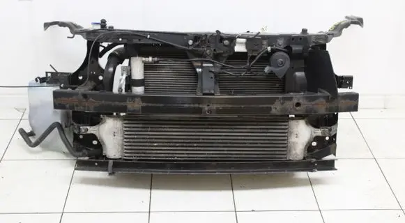 Nissan Qashqai Front piece kit 2006R
