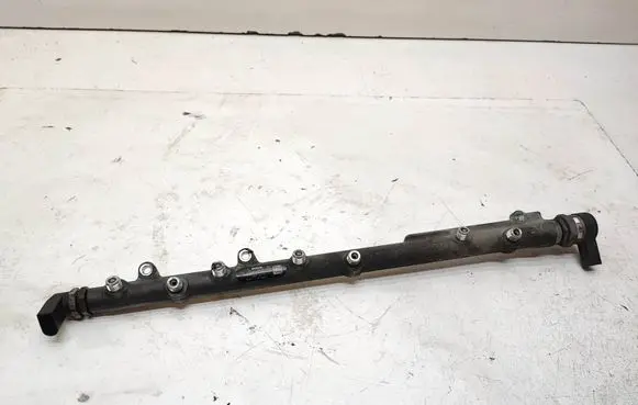 BMW 5 E60 E61 Fuel main line pipe 7788679 0445216008