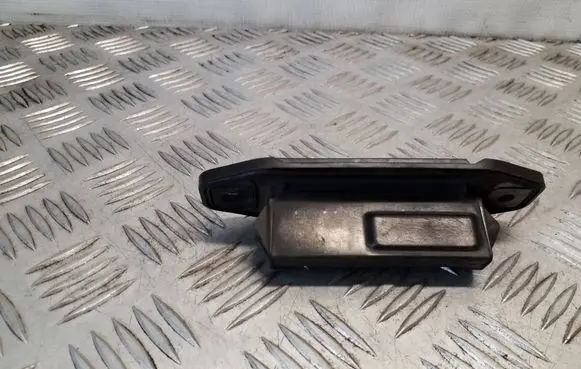 Toyota Auris E180 Tailgate opening switch 15C879