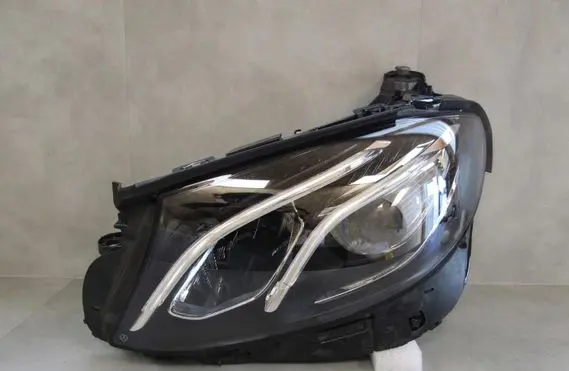 Mercedes-Benz E W213 Headlight/headlamp A2139063904