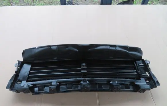 Volvo C40 Radiator trim 31655241