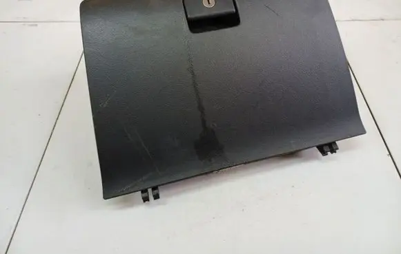 Toyota Corolla Verso AR10 Glove box 