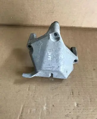 Opel Astra J Engine mounting bracket 13248506