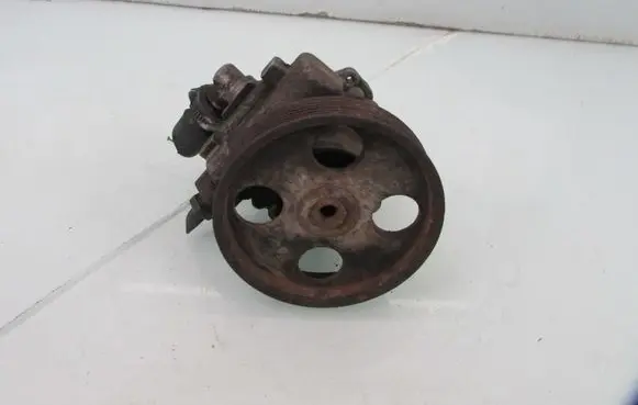 Peugeot Expert Power steering pump 92955117